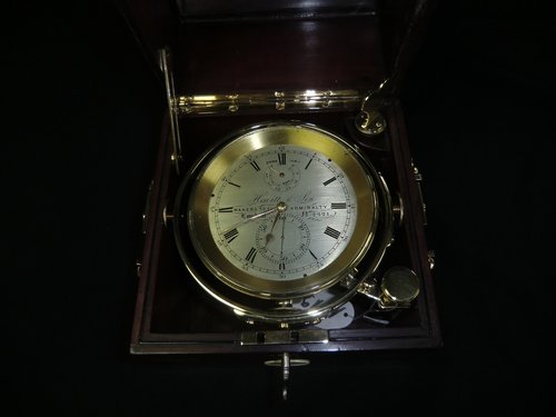 Chronometer Hewitt & Son Makers to the Admiralty